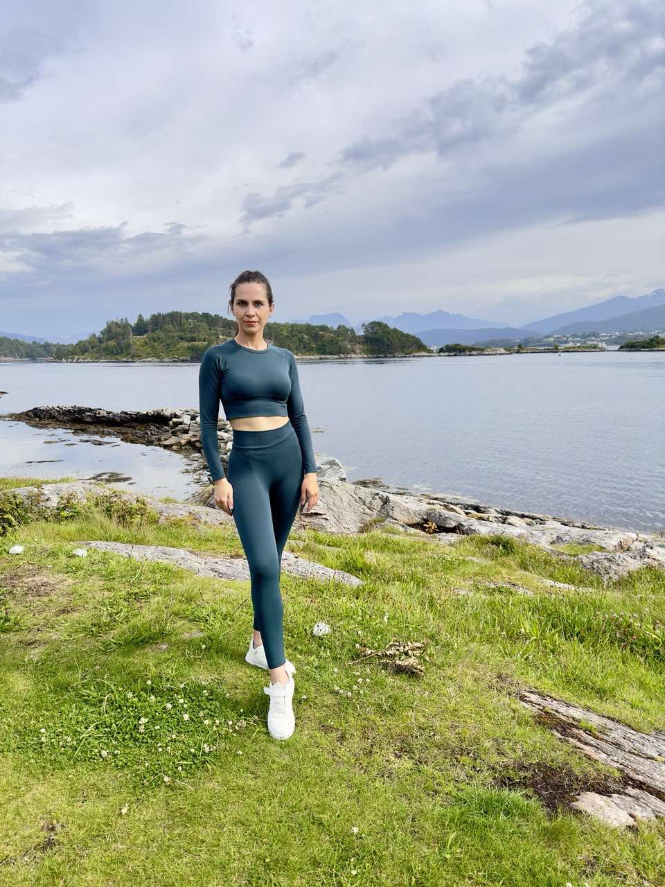 Valentyna Haponova style=