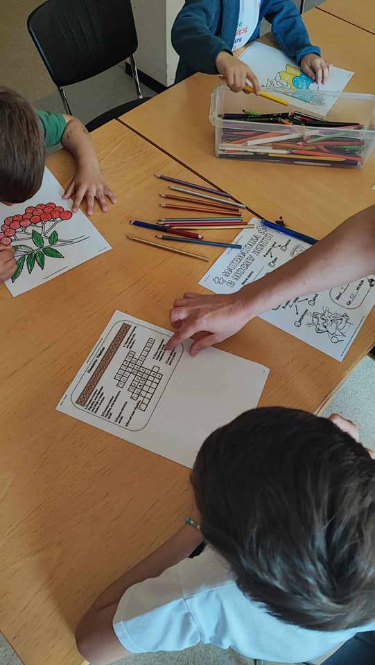 Første møte i den ukrainske søndagsskolen 