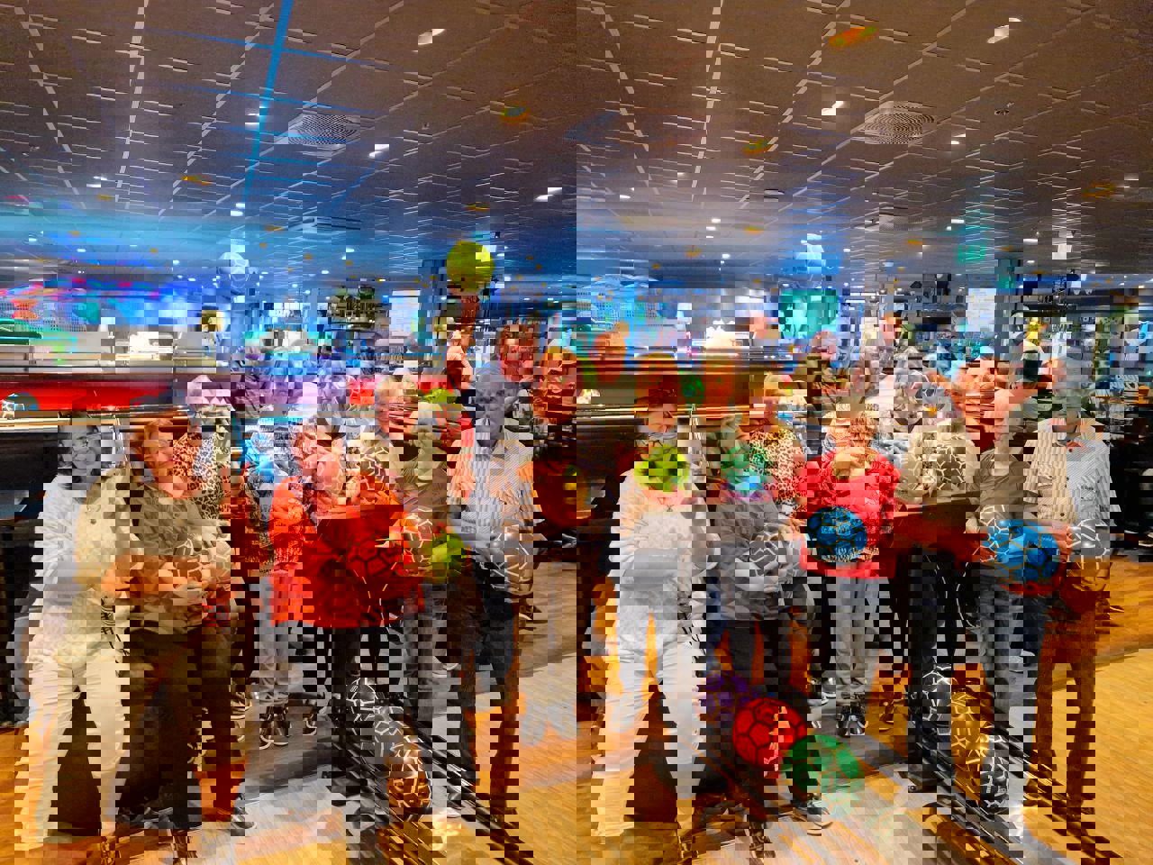  Pensjonistgruppe fra Skien har habowling 